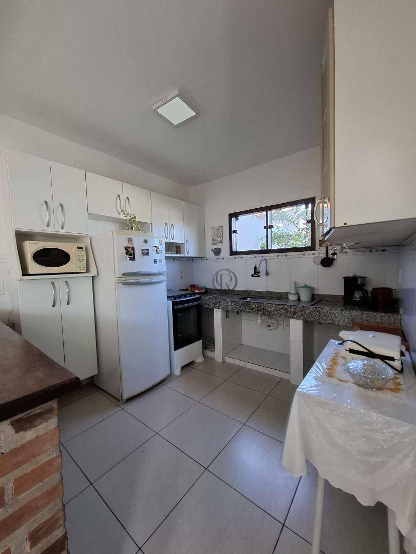 Casa à venda com 3 quartos, 160m² - Foto 13
