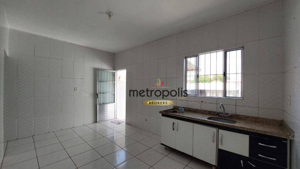 Casa para alugar com 2 quartos, 115m² - Foto 14