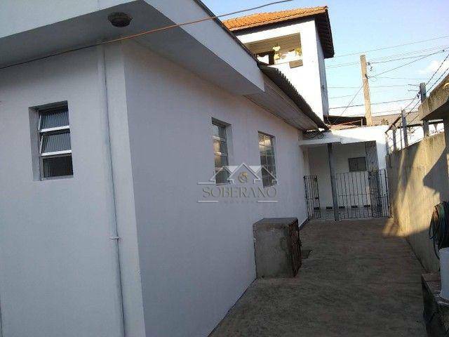 Casa à venda com 3 quartos, 250m² - Foto 4