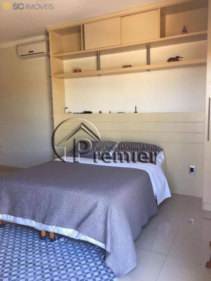 Chácara à venda com 3 quartos, 230m² - Foto 15