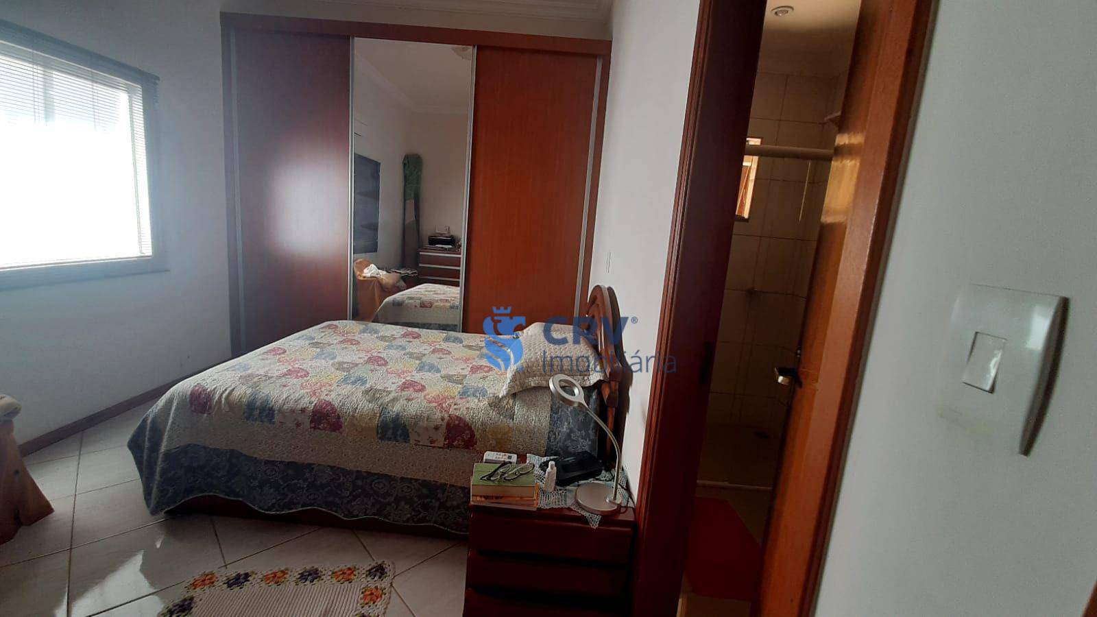 Casa de Condomínio à venda com 5 quartos, 300m² - Foto 12