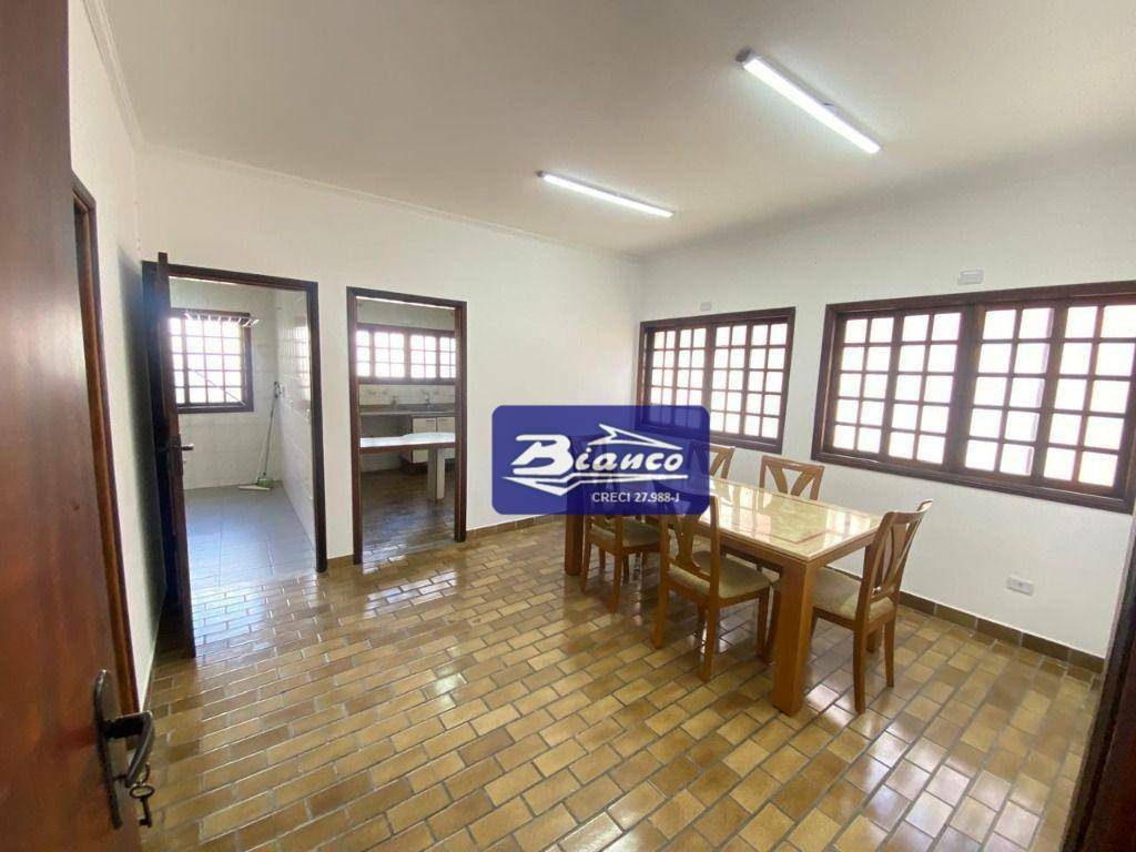 Sobrado à venda e aluguel com 3 quartos, 337m² - Foto 16