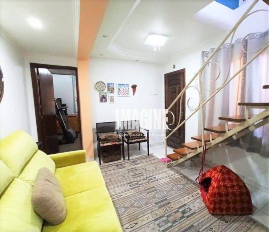 Sobrado à venda com 3 quartos, 160m² - Foto 2