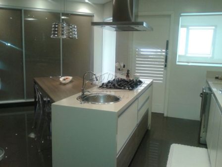 Apartamento à venda com 3 quartos, 212m² - Foto 10