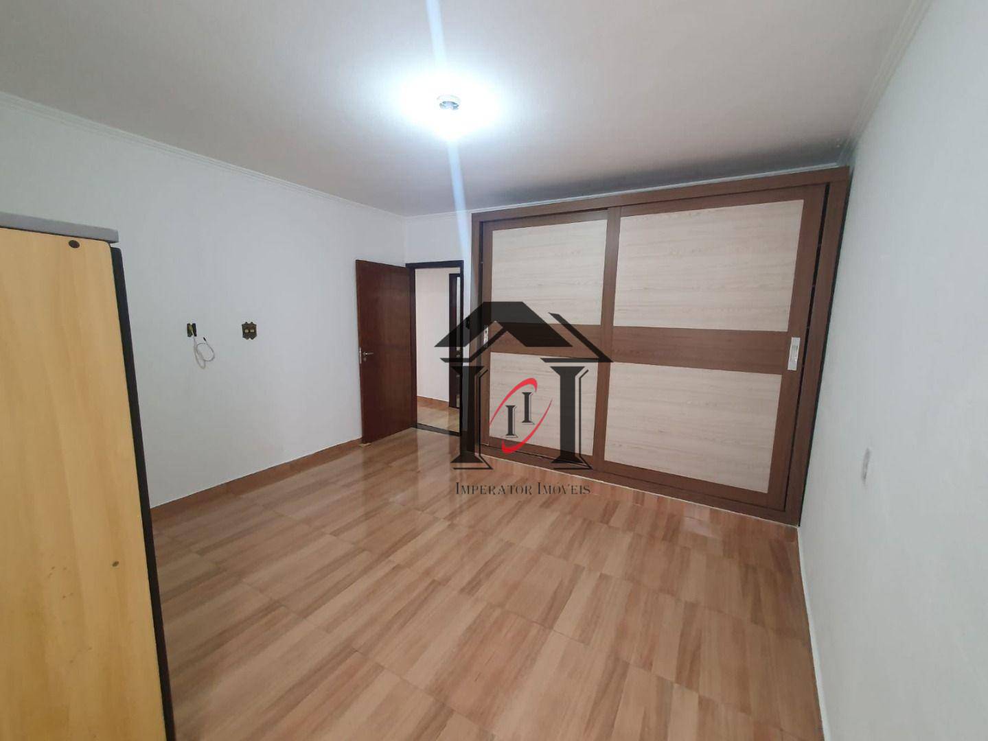 Casa para alugar com 2 quartos, 150m² - Foto 38