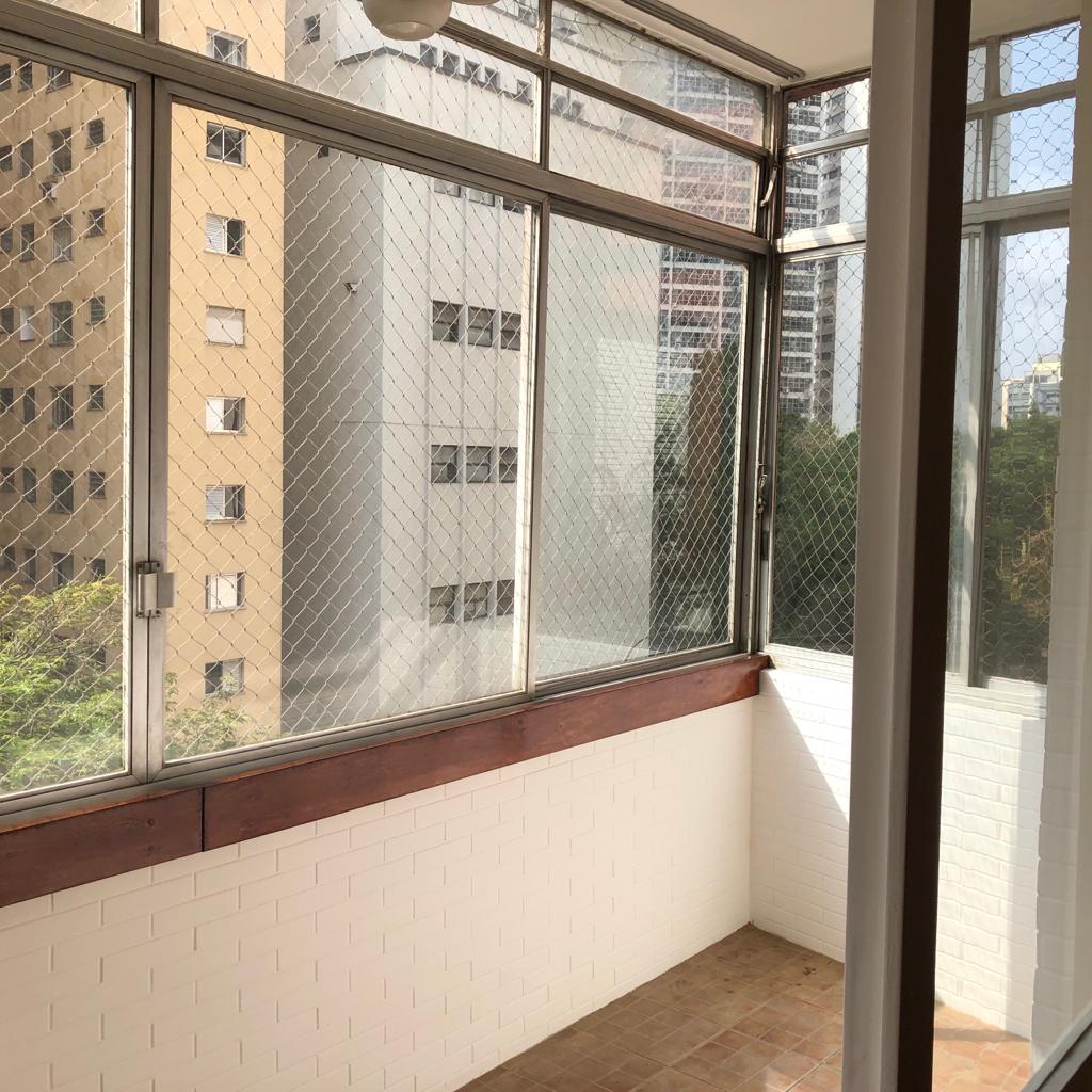 Apartamento à venda com 3 quartos, 180m² - Foto 3