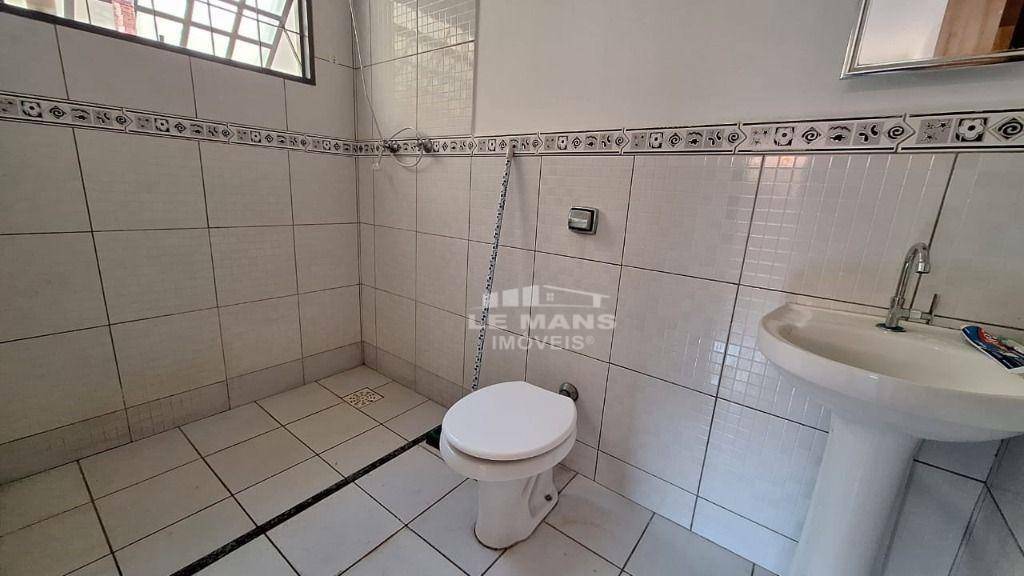 Casa à venda com 4 quartos, 150m² - Foto 11