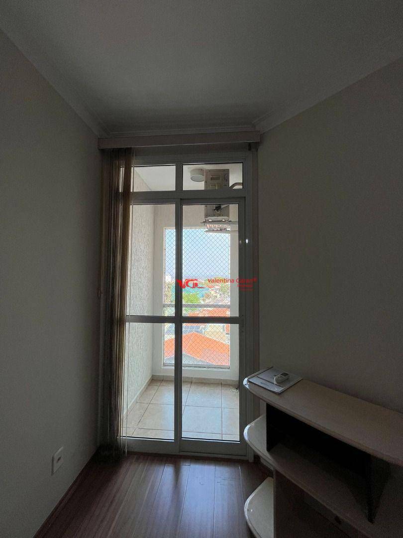 Apartamento para alugar com 2 quartos, 72m² - Foto 4