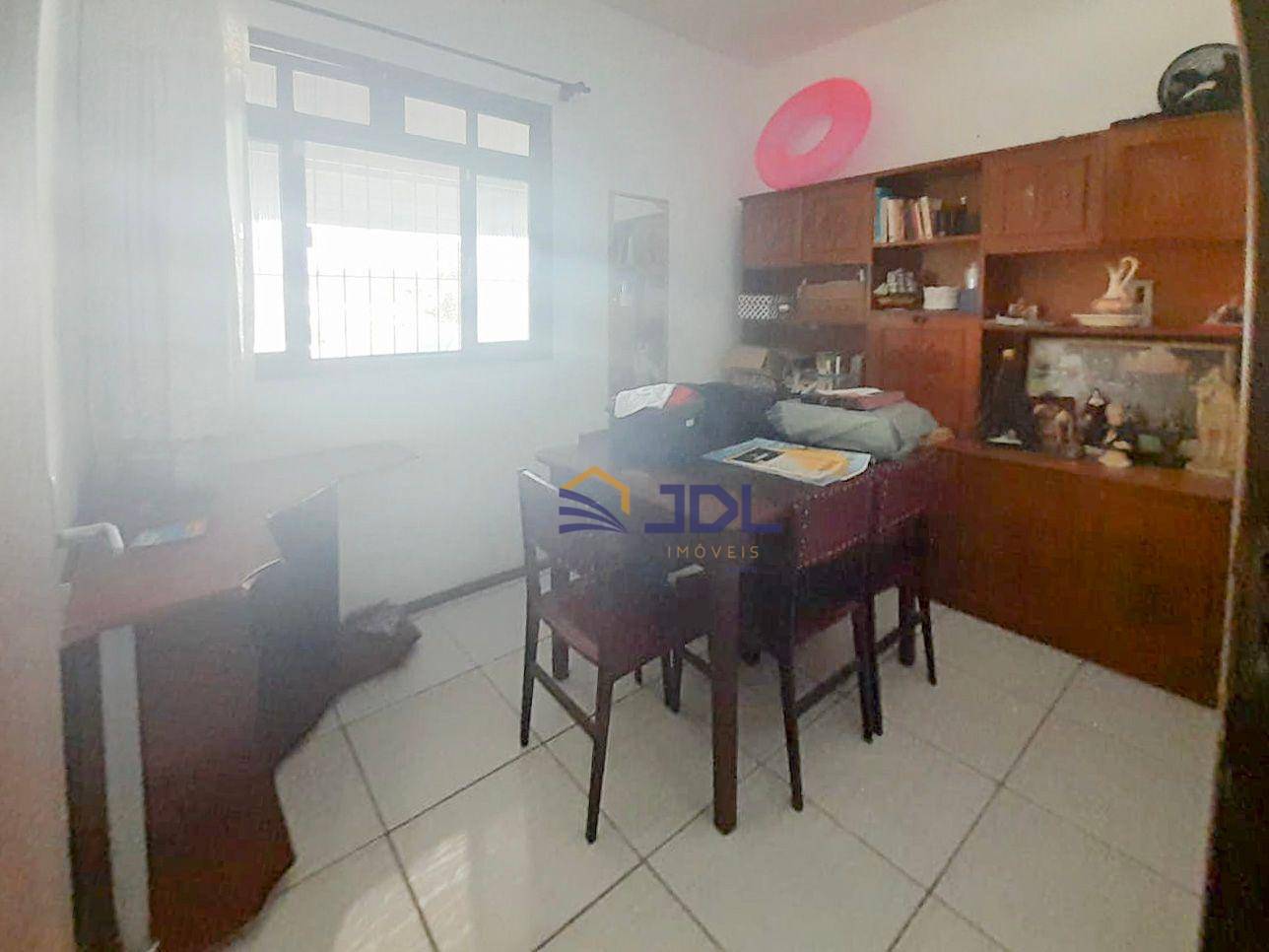 Casa de Condomínio à venda com 5 quartos, 170m² - Foto 10