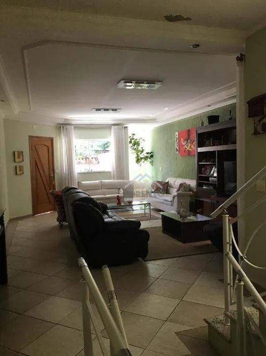 Sobrado à venda com 3 quartos, 289m² - Foto 3