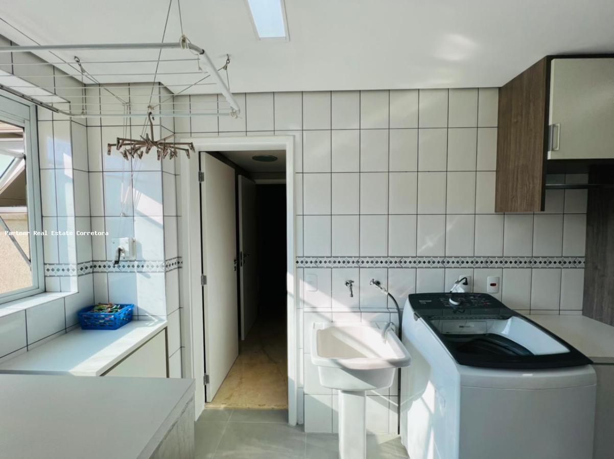 Apartamento à venda com 3 quartos, 240m² - Foto 17