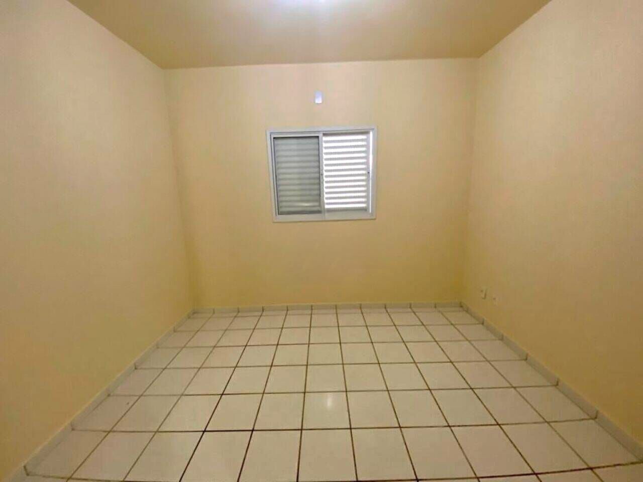 Casa para alugar com 3 quartos, 238m² - Foto 3