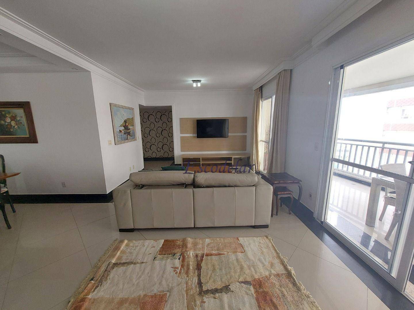 Apartamento para alugar com 3 quartos, 165m² - Foto 1