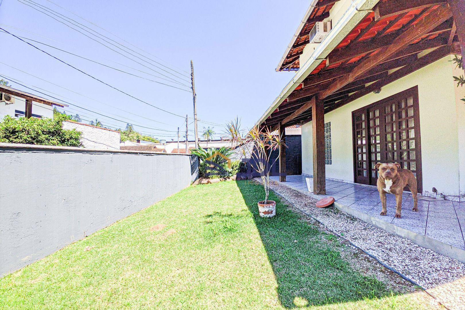 Casa à venda com 5 quartos, 600m² - Foto 3