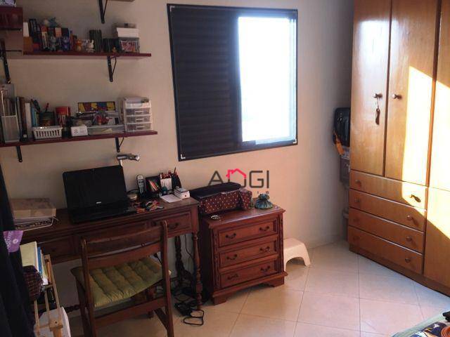 Apartamento à venda com 2 quartos, 62m² - Foto 5