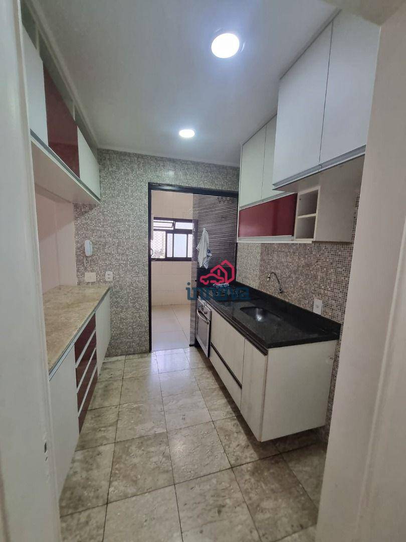 Apartamento à venda com 3 quartos, 86m² - Foto 4