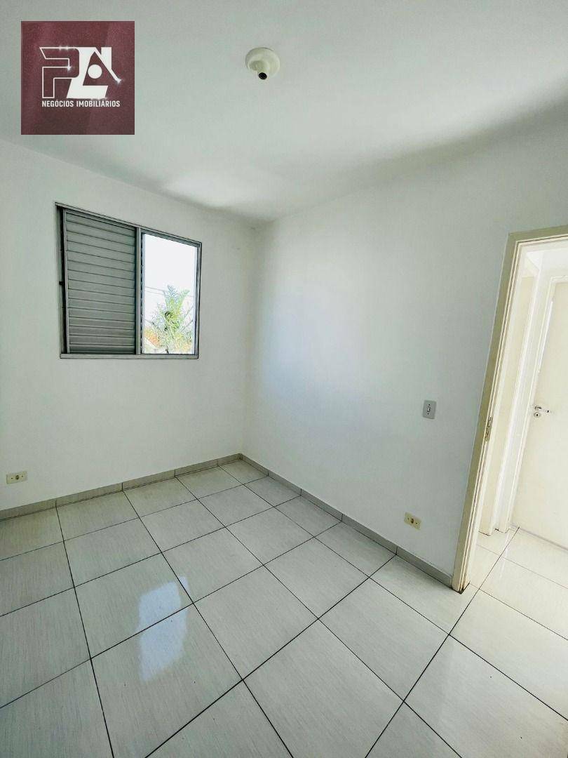 Apartamento à venda com 2 quartos, 46m² - Foto 3