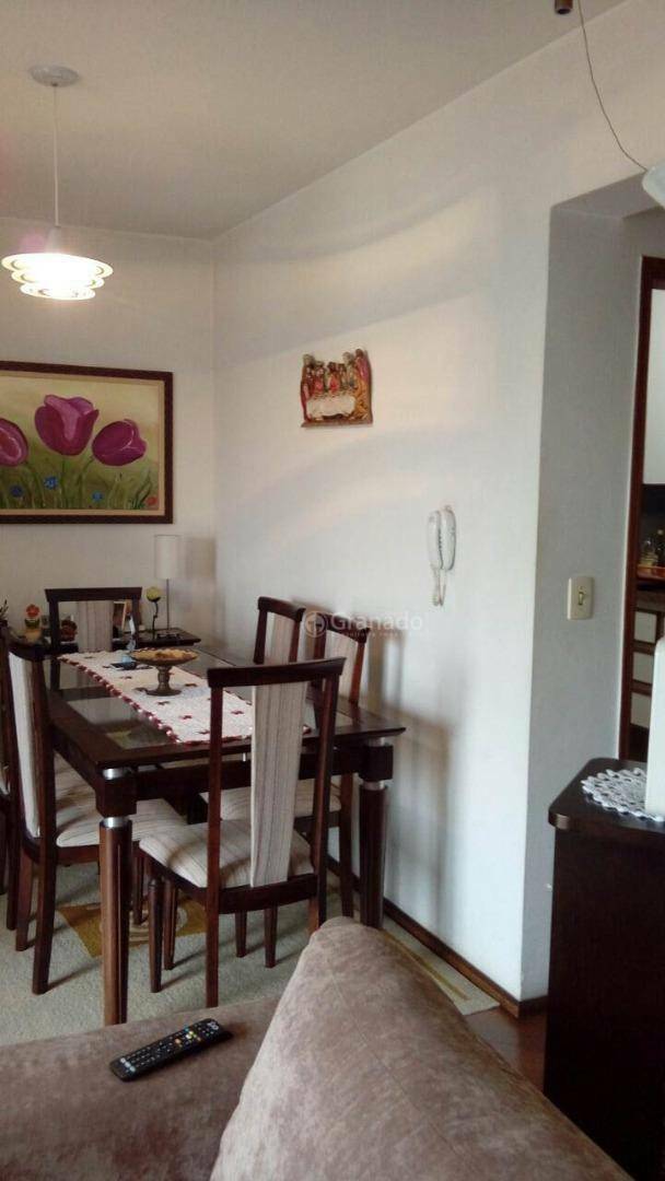 Apartamento à venda com 3 quartos, 95m² - Foto 3