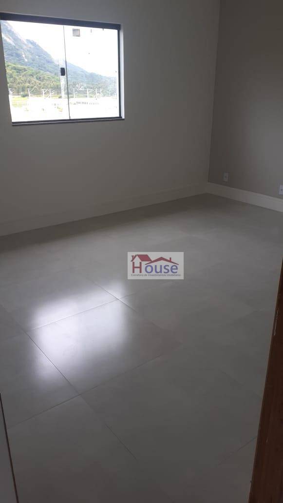 Casa à venda com 3 quartos, 140m² - Foto 14