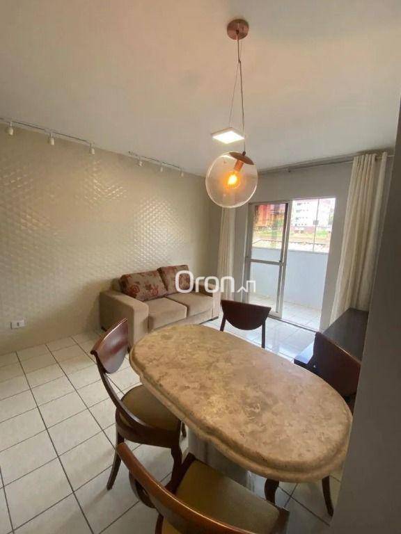 Apartamento à venda com 2 quartos, 72m² - Foto 2