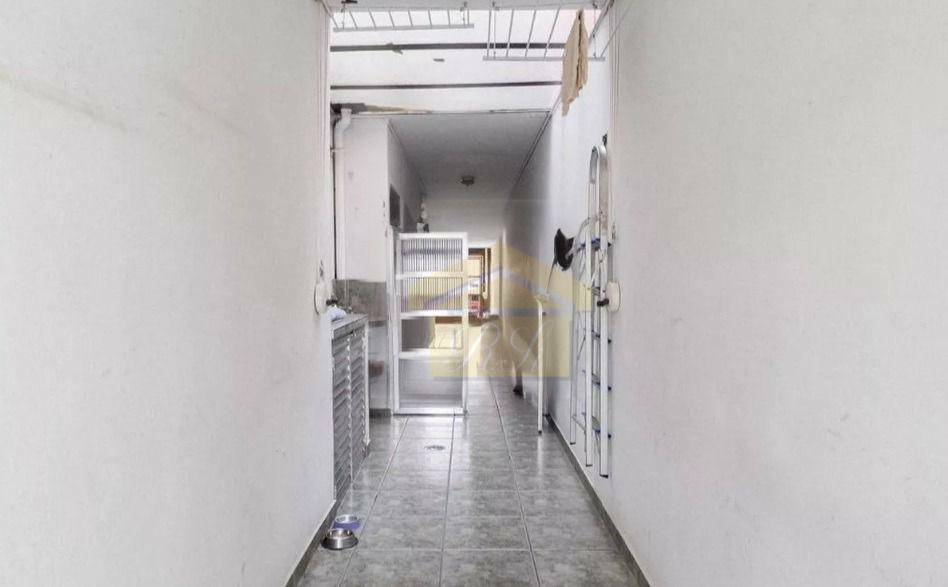 Sobrado à venda com 3 quartos, 180m² - Foto 27