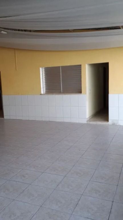 Casa à venda com 3 quartos, 210m² - Foto 13