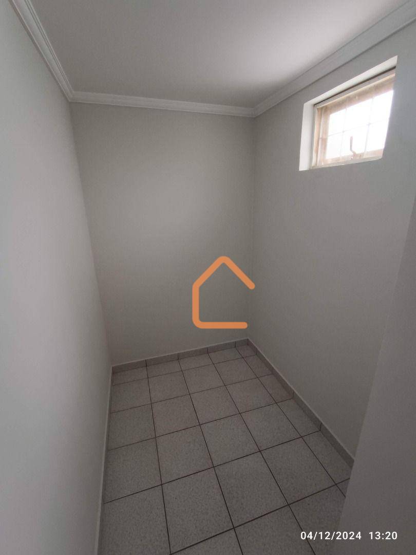 Apartamento à venda com 3 quartos, 150m² - Foto 13