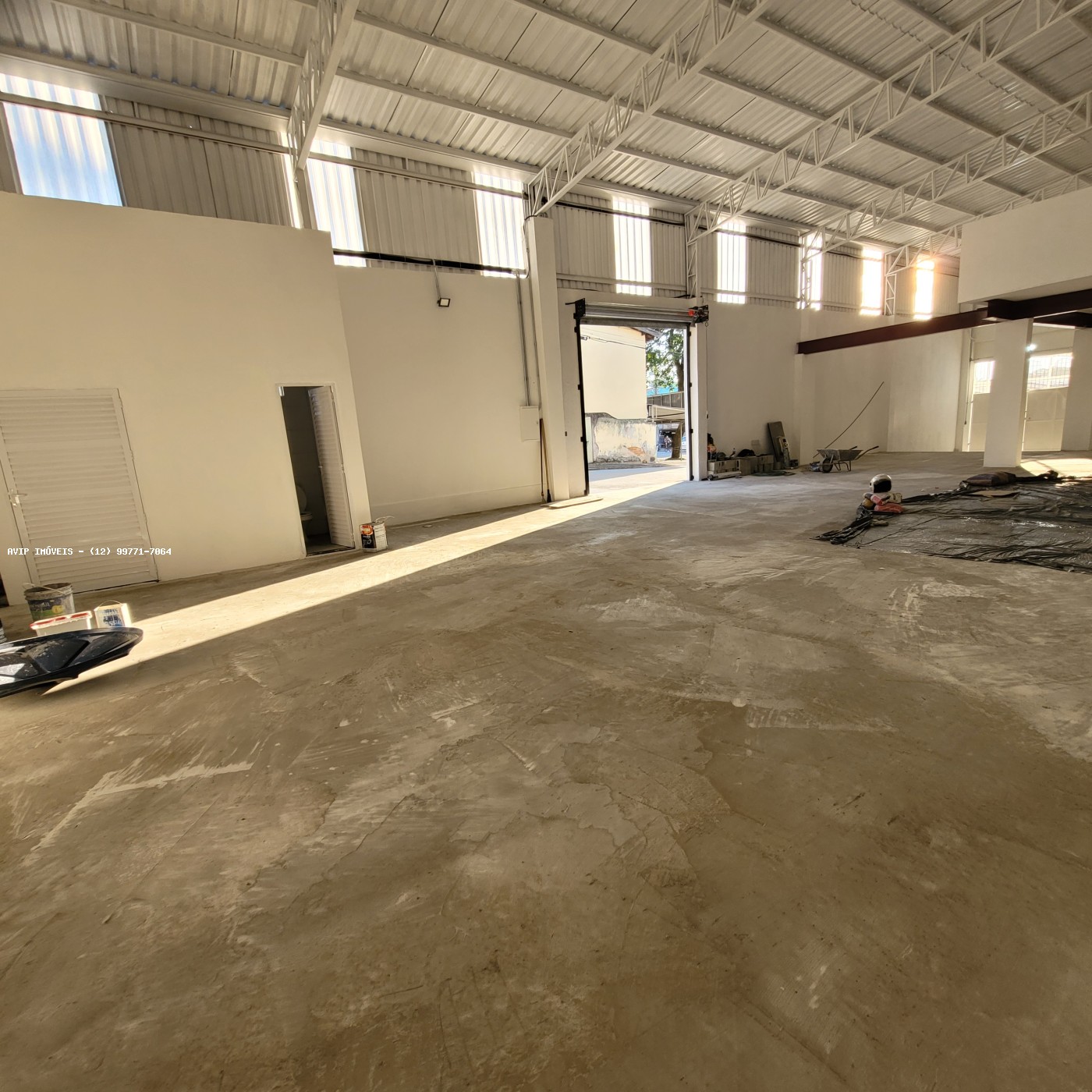 Depósito-Galpão-Armazém para alugar, 300m² - Foto 4
