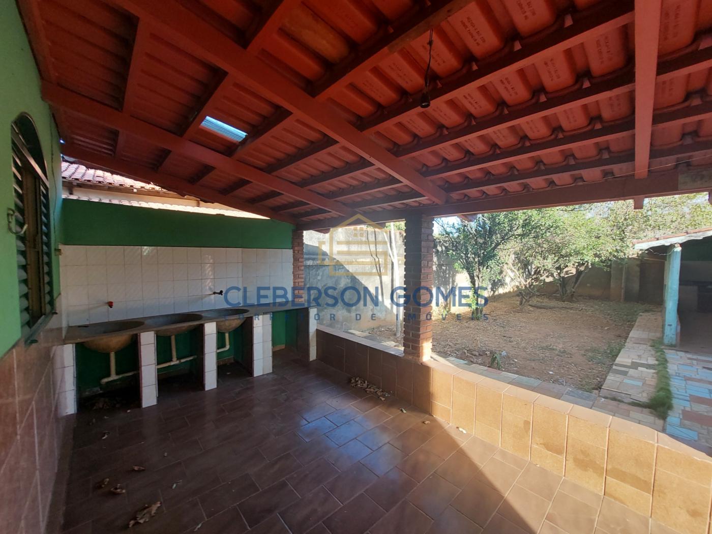 Casa à venda com 2 quartos, 360m² - Foto 23