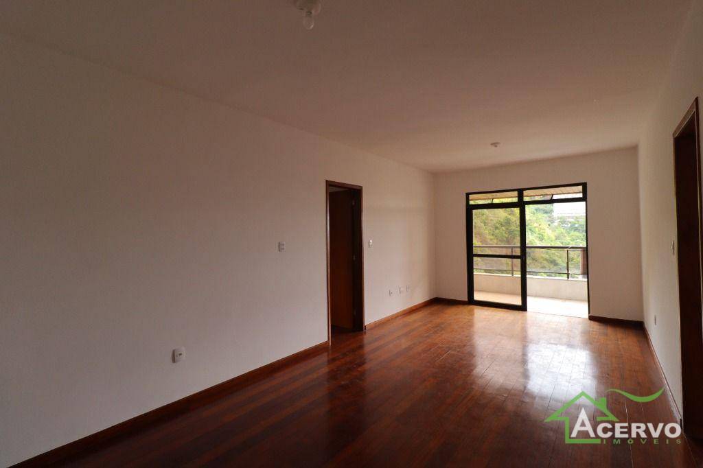 Apartamento à venda com 3 quartos, 154m² - Foto 4