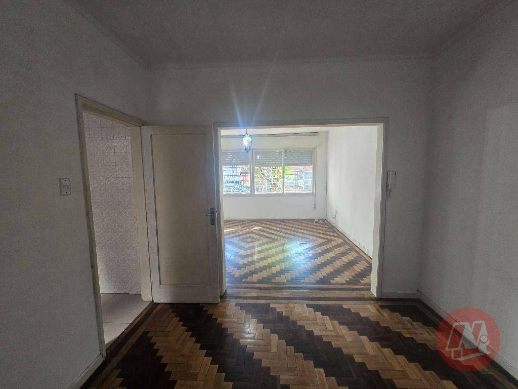 Apartamento para alugar com 3 quartos, 110m² - Foto 8