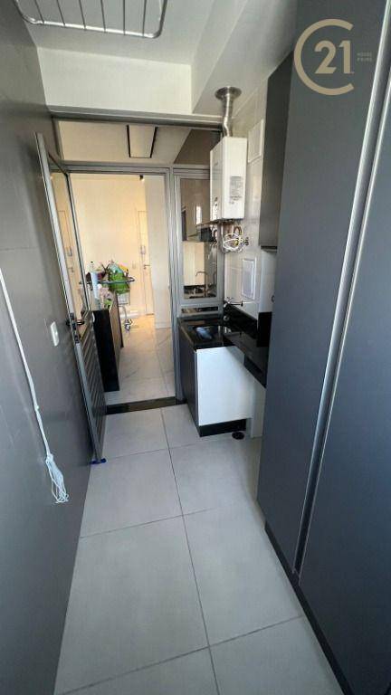 Apartamento à venda com 2 quartos, 67m² - Foto 7