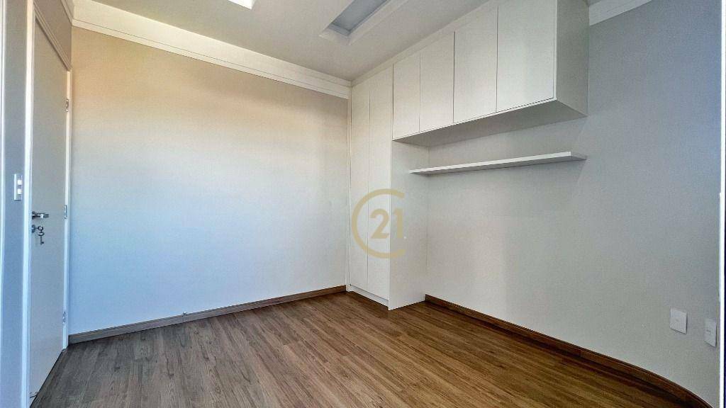 Casa de Condomínio à venda com 4 quartos, 335m² - Foto 17