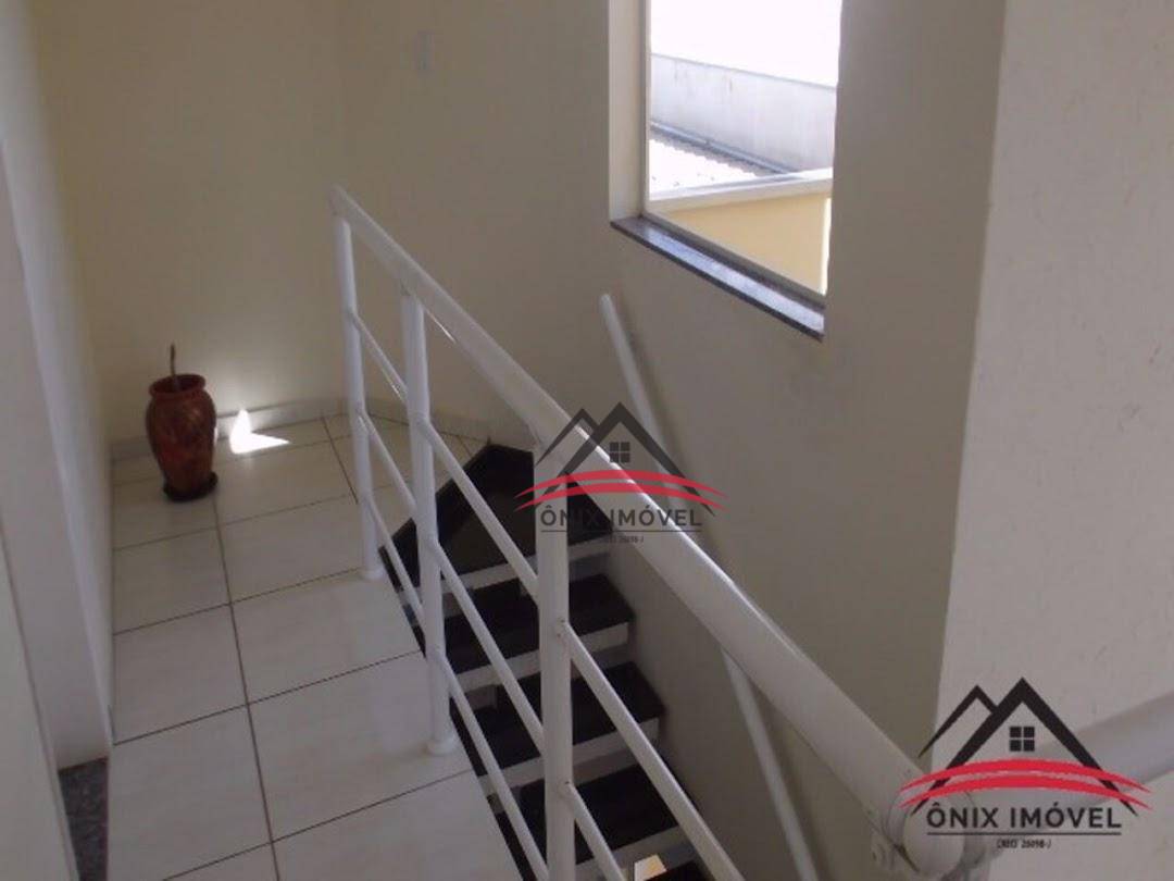 Casa à venda com 3 quartos, 156m² - Foto 13