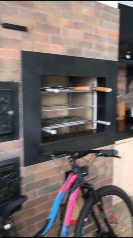 Casa de Condomínio à venda com 4 quartos, 270m² - Foto 17