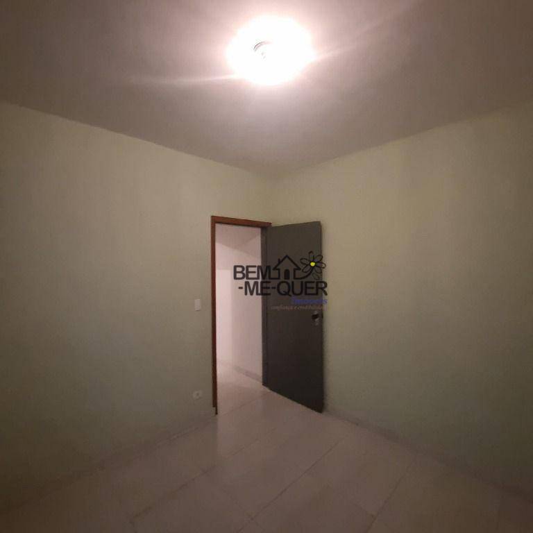 Casa à venda com 2 quartos, 65m² - Foto 10