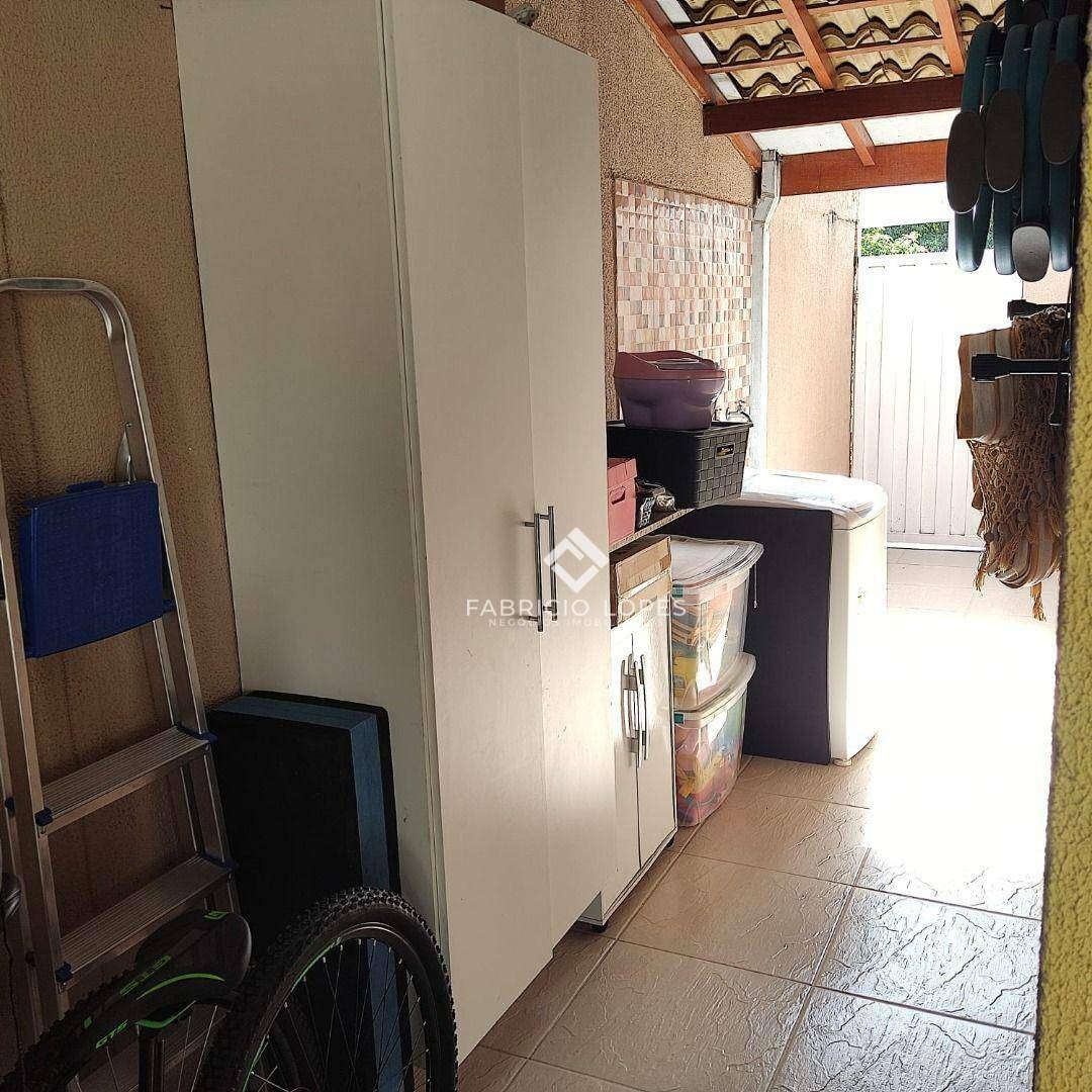 Casa à venda com 3 quartos, 100m² - Foto 21