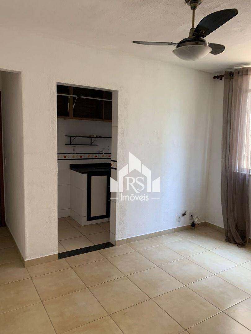 Apartamento à venda com 2 quartos, 66m² - Foto 12