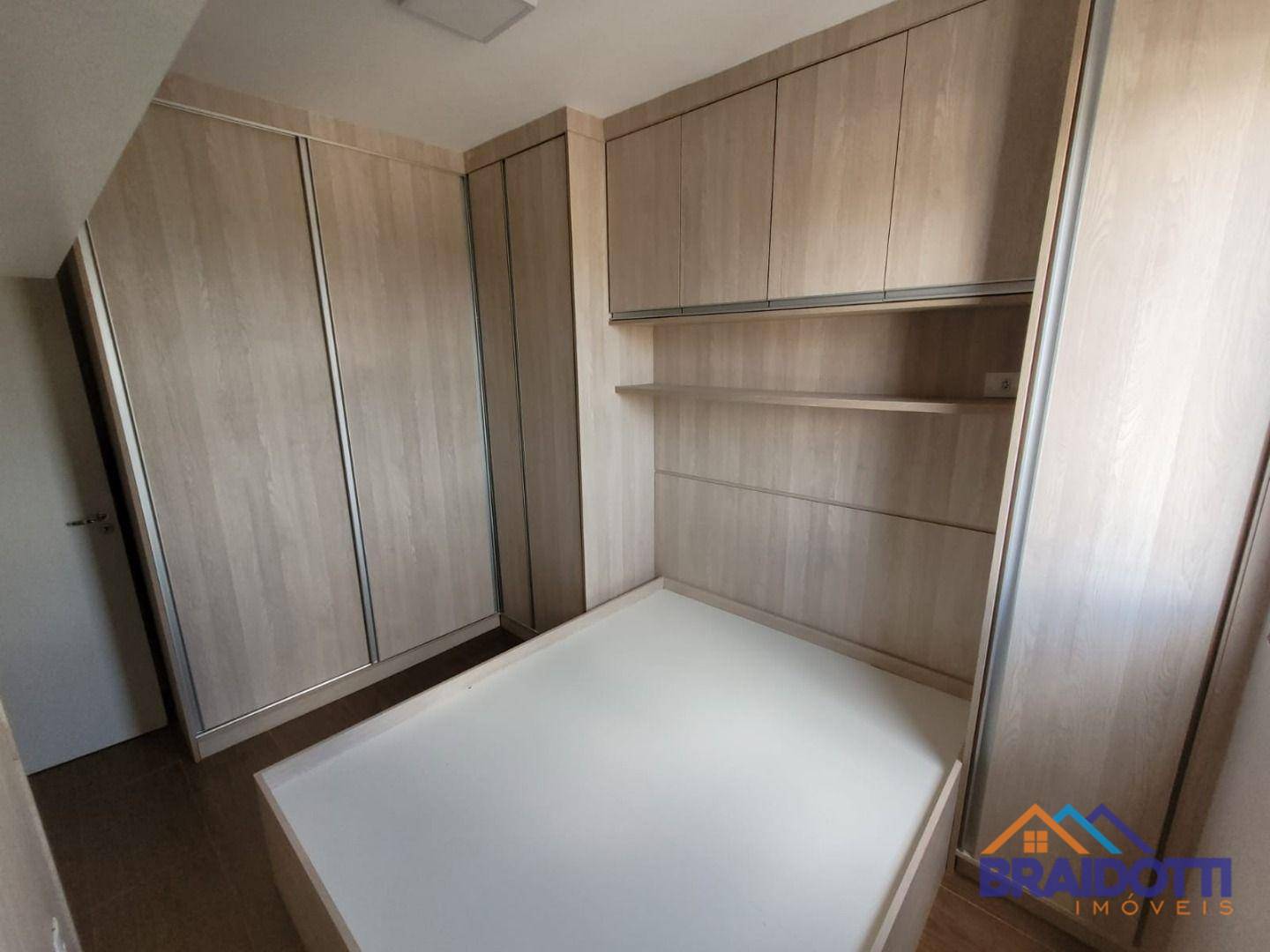 Apartamento à venda com 2 quartos, 56m² - Foto 2