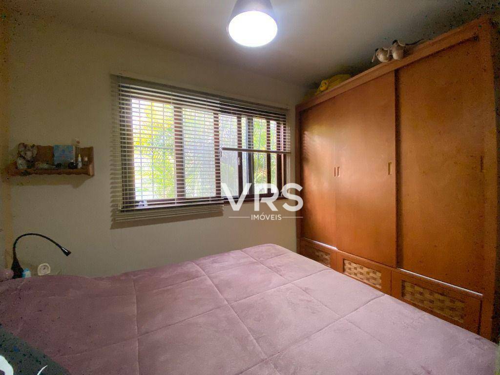 Casa à venda com 4 quartos, 180m² - Foto 15