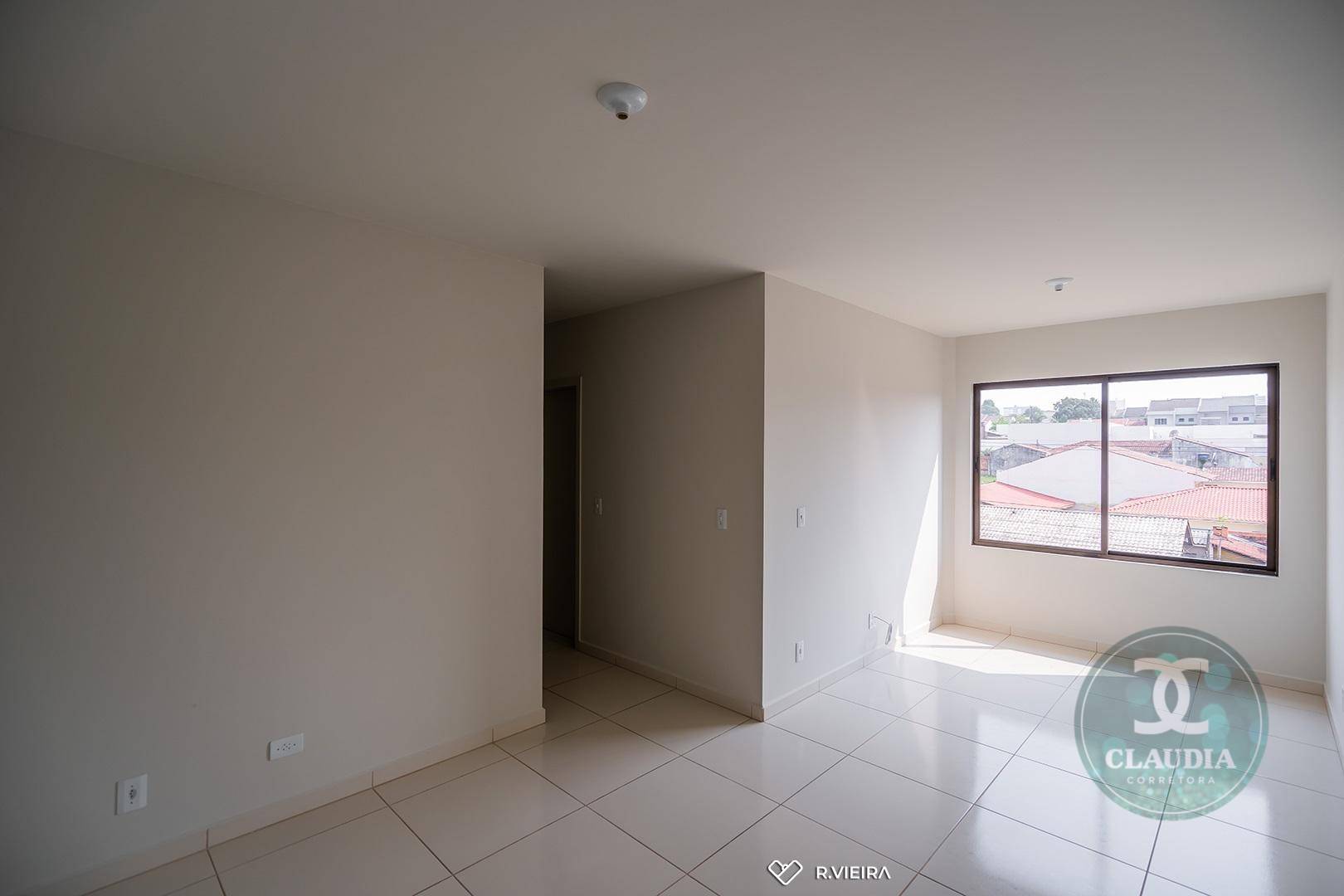 Apartamento à venda com 2 quartos, 95m² - Foto 2