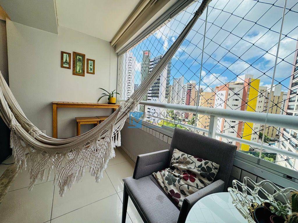 Apartamento à venda com 3 quartos, 110m² - Foto 1