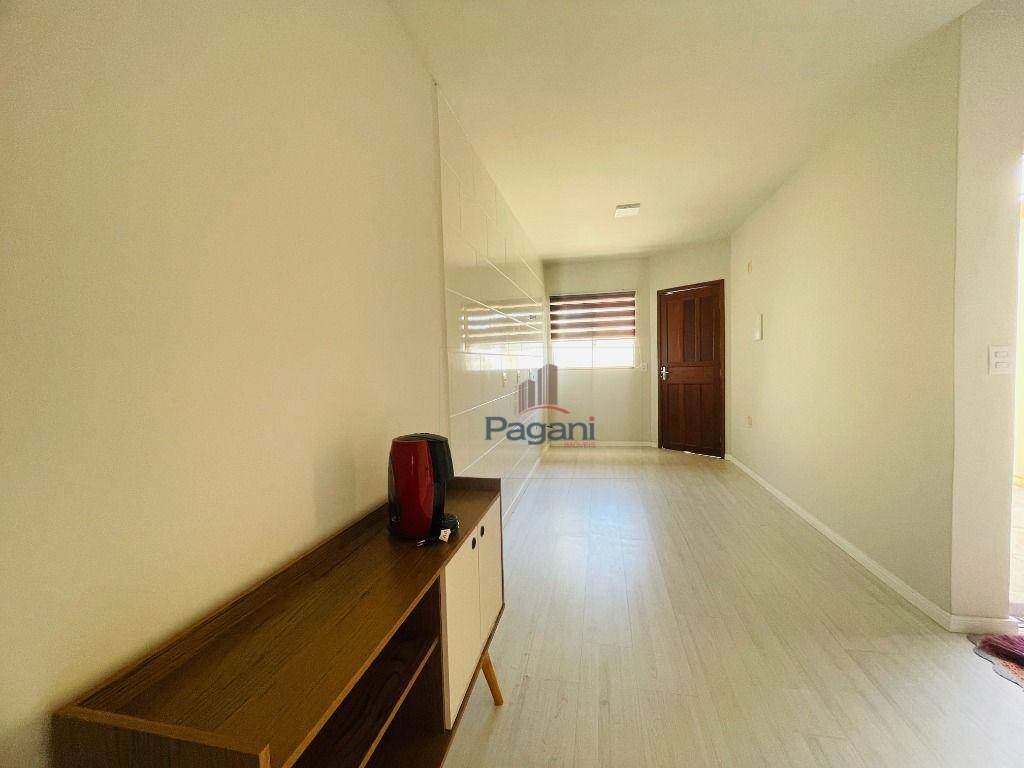 Casa para alugar com 2 quartos, 50m² - Foto 12