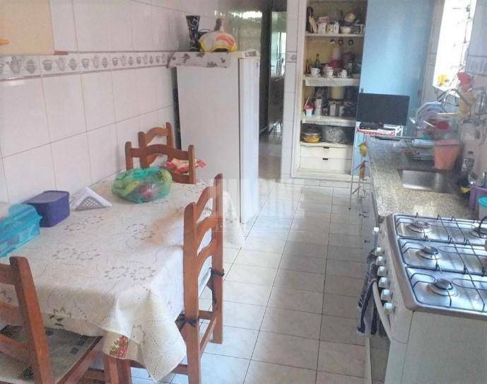 Sobrado à venda com 4 quartos, 150m² - Foto 2