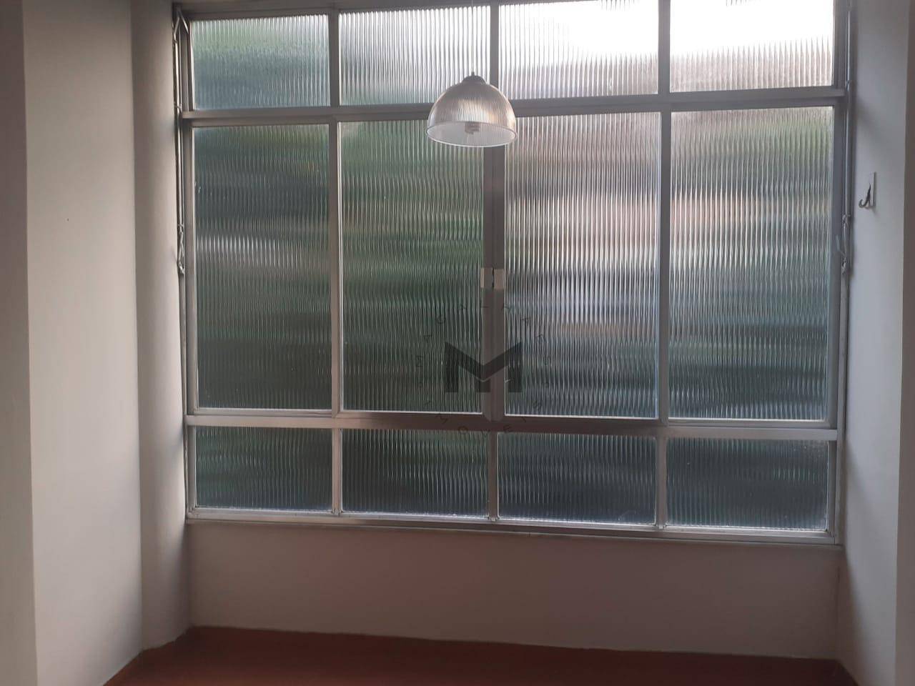 Apartamento à venda com 3 quartos, 140m² - Foto 3