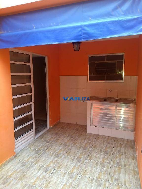 Sobrado à venda com 2 quartos, 100m² - Foto 3