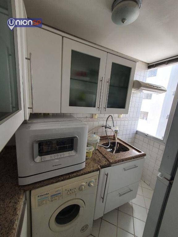 Apartamento à venda com 1 quarto, 70m² - Foto 9