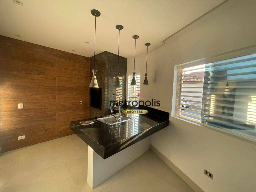 Casa para alugar com 2 quartos, 150m² - Foto 14