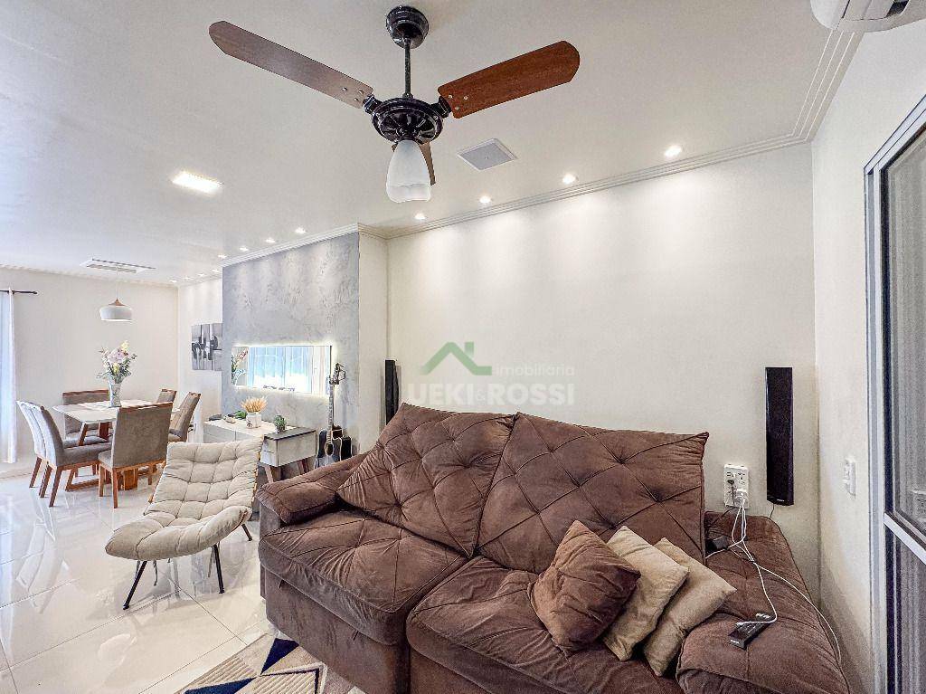 Casa de Condomínio à venda com 3 quartos, 107m² - Foto 3
