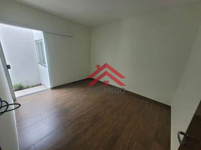 Casa à venda com 3 quartos, 250m² - Foto 8